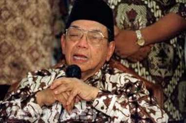 Historia Bisnis : Gus Dur Sakit, Bursa Tumbang